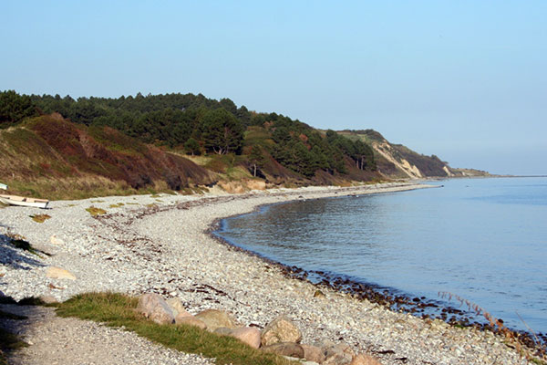 Udsigt langs stranden