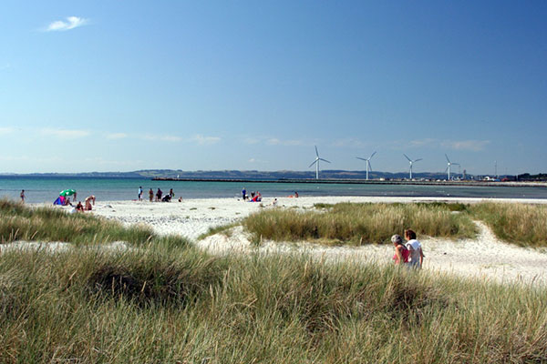 Udsigt langs stranden