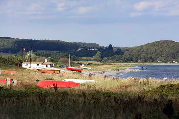 Udsigt langs stranden