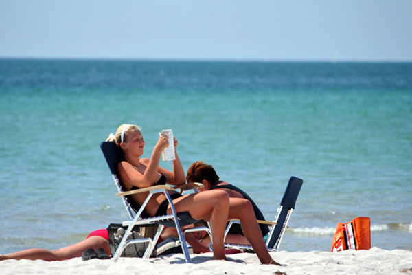 Afslapning ved stranden
