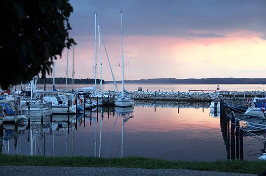 Juli-aften ved Ebeltoft Havn