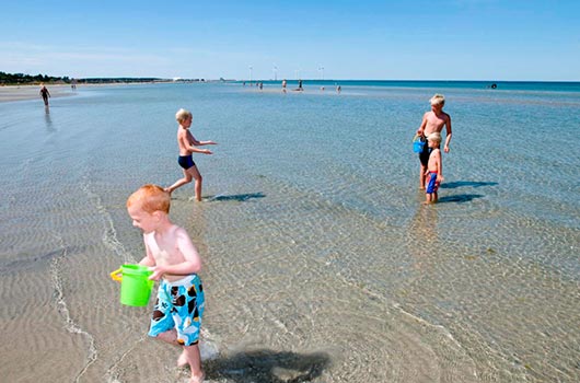 Leg i vandkanten