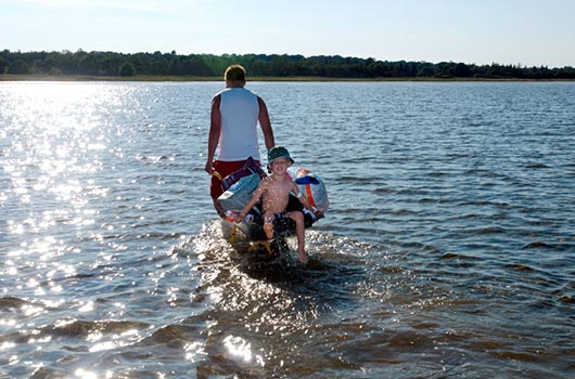 I trillebør til stranden